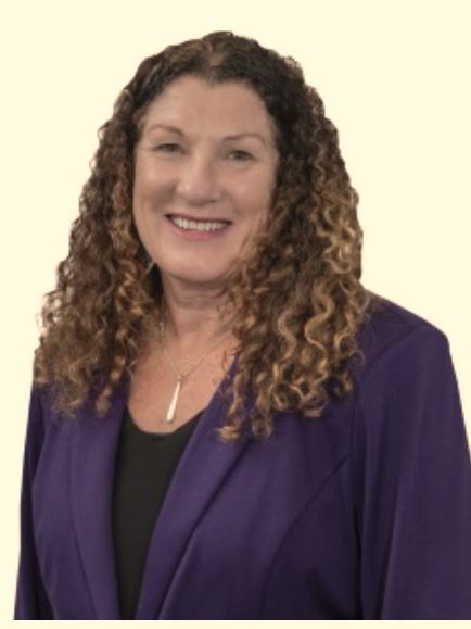 Simone Parr Richardsons real estate matarani